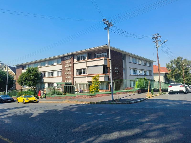 1 Bedroom Property for Sale in Oranjezicht Western Cape